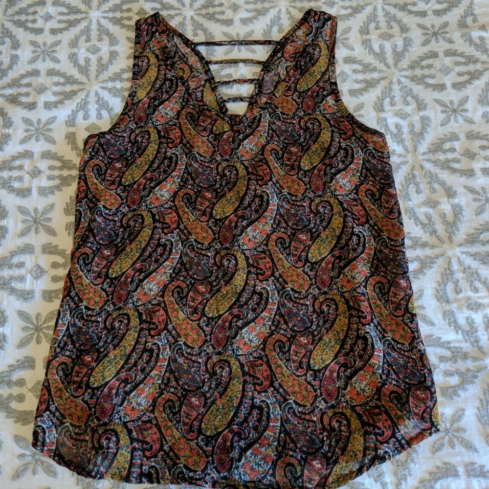 Gauzy paisley tank top with back detail.